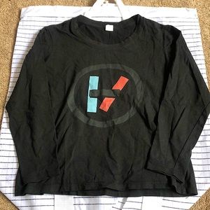 21 pilots merch crop tee